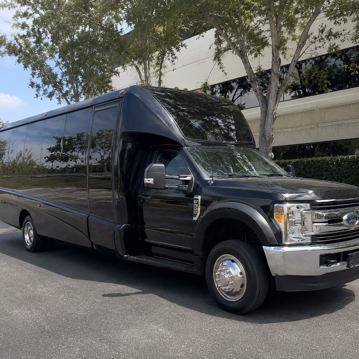 brewery and winery tour buses around providence and the greater warwick area