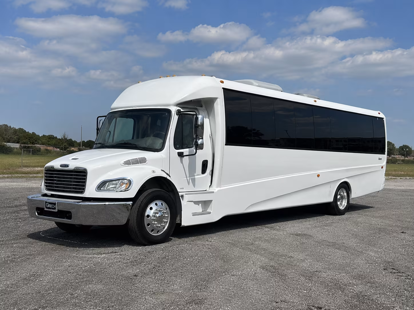 warwick 50 passenger party bus